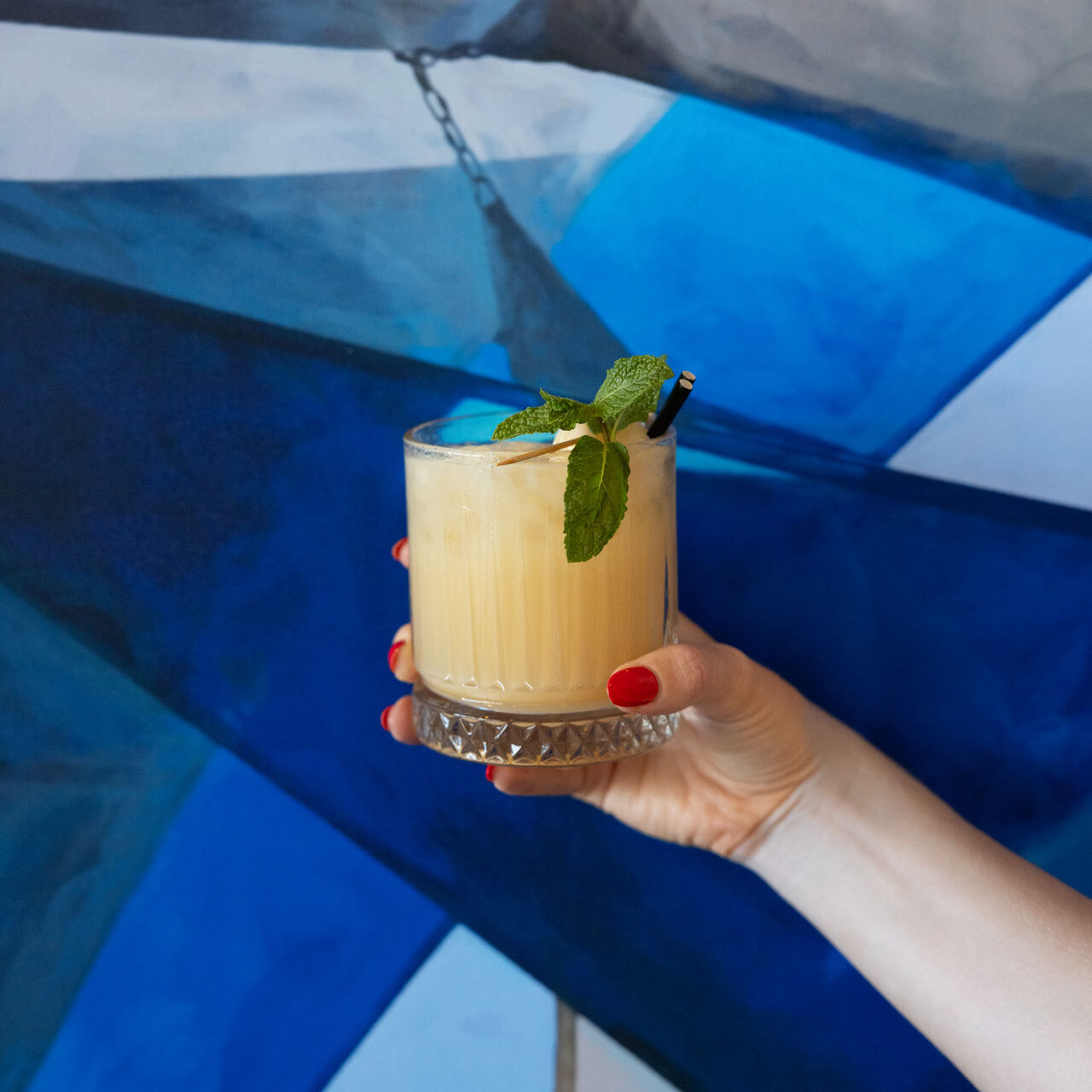 bluewater-cocktail-blue-wall bluewater-cocktail-blue-wall